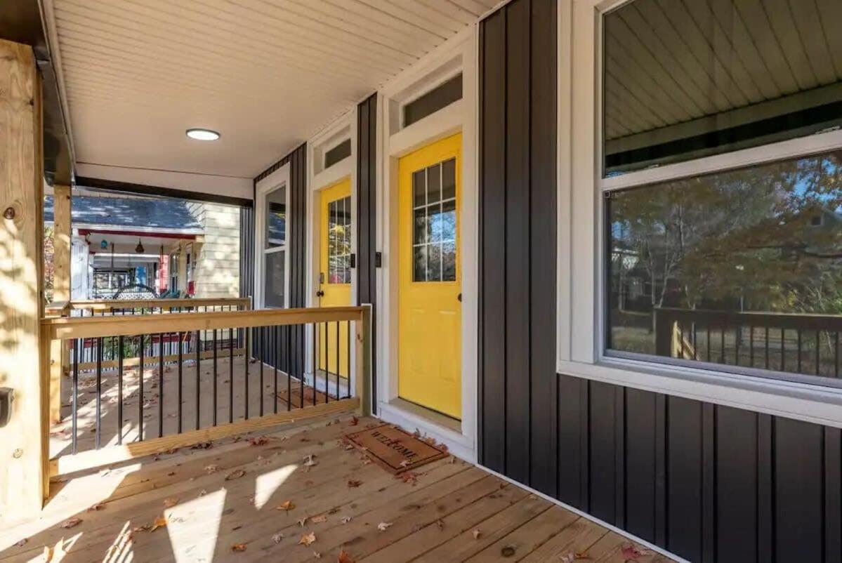 5 Bedrooms Sleeps 14 - Hot Tub - 1 Min To Fairgrounds Apartment